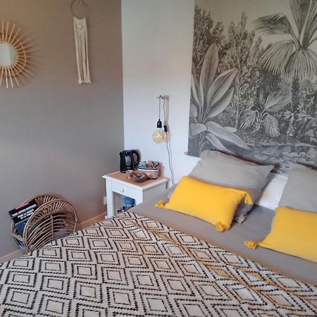 Le 28 Bed & Breakfast อูแซร์ช ภายนอก รูปภาพ